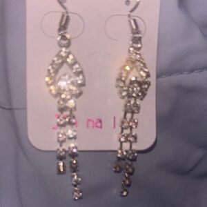New Jinnala Elegant Silver sparkle Dangle Earrings